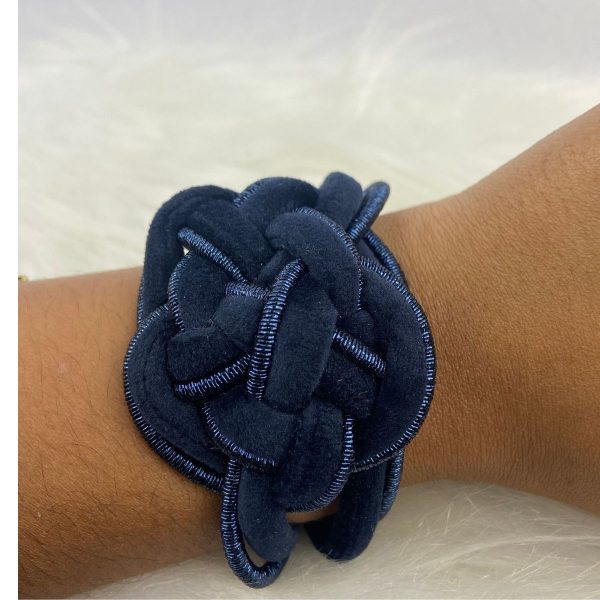 Bracelete Em Veludo Com Brilho