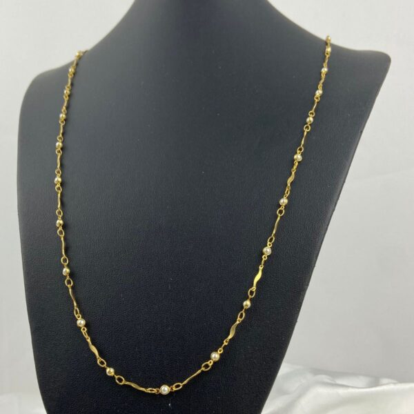 Colar Longo Dourado Com Pérola Espaçadas