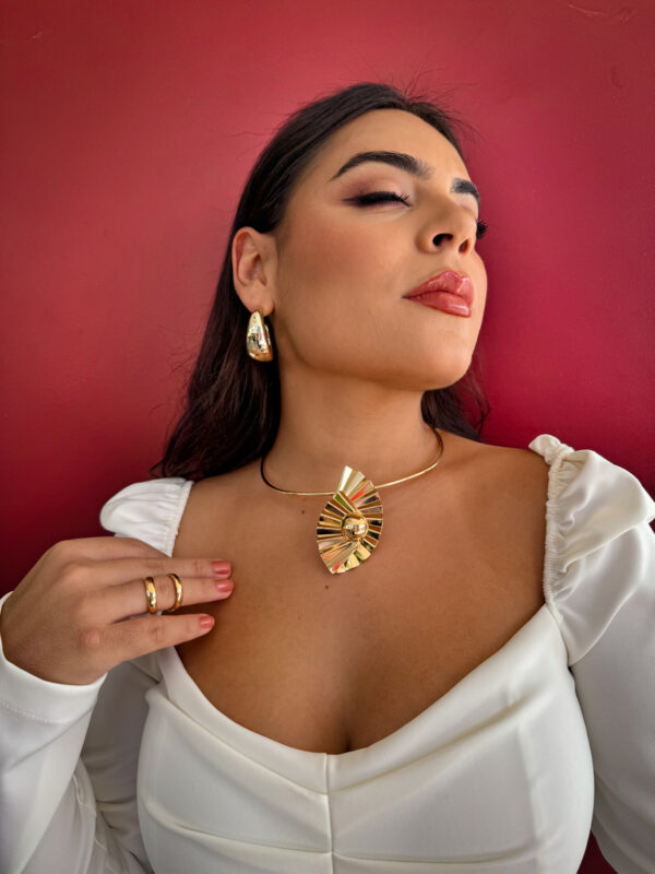 Choker rígida variada