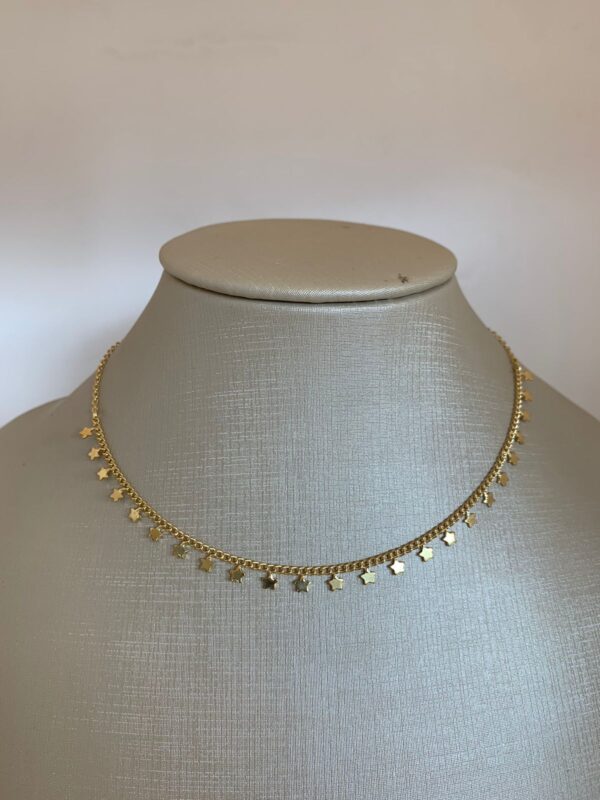 CHOKER COM PINGENTES DE ESTRELAS DOURADO