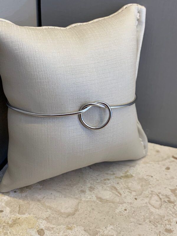 BRACELETE COM DETALHE CIRCULAR - Imagem 2